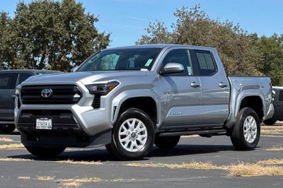 2025 Toyota Tacoma 4WD SR5