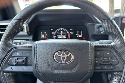 2025 Toyota Tacoma 4WD SR5
