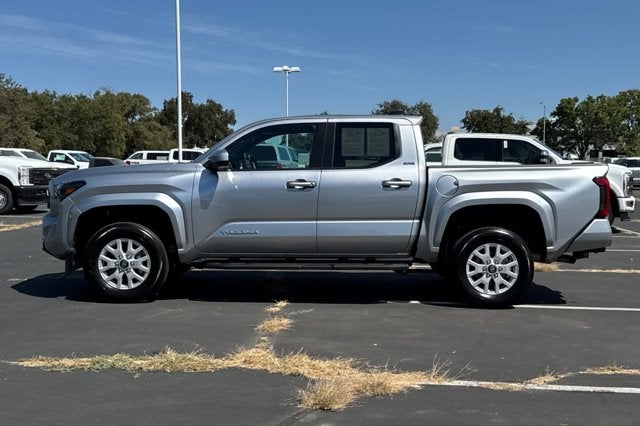 2025 Toyota Tacoma 4WD SR5
