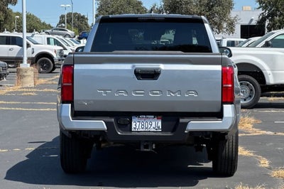 2025 Toyota Tacoma 4WD SR5