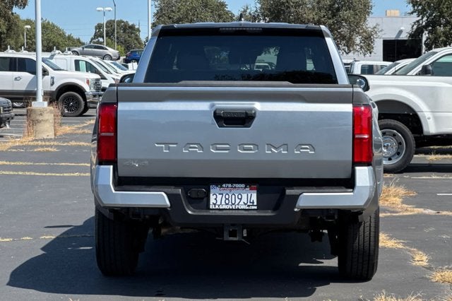 2025 Toyota Tacoma 4WD SR5
