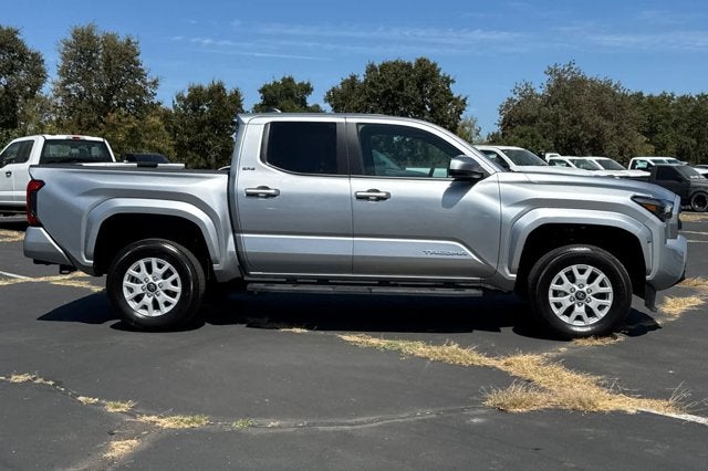 2025 Toyota Tacoma 4WD SR5
