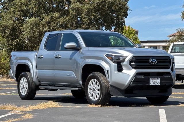 2025 Toyota Tacoma 4WD SR5