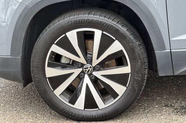 2023 Volkswagen Taos SE