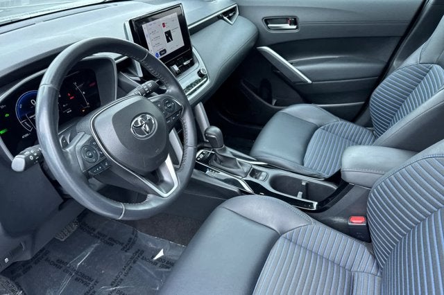 2023 Toyota Corolla Cross Hybrid XSE