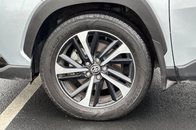 2023 Toyota Corolla Cross Hybrid XSE