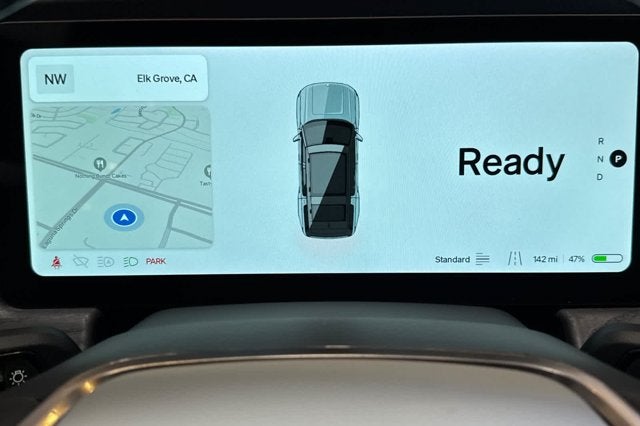 2024 Rivian R1S Adventure