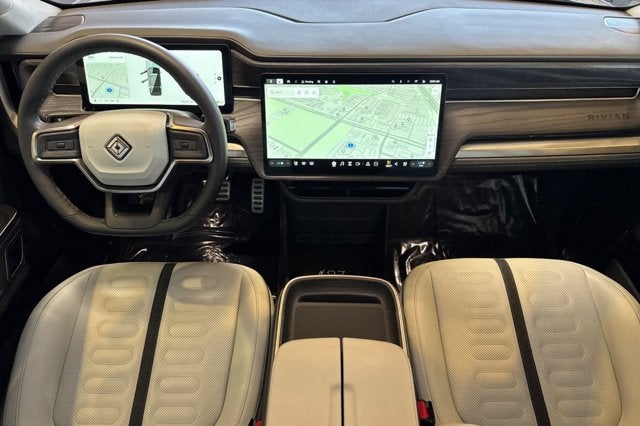 2024 Rivian R1S Adventure