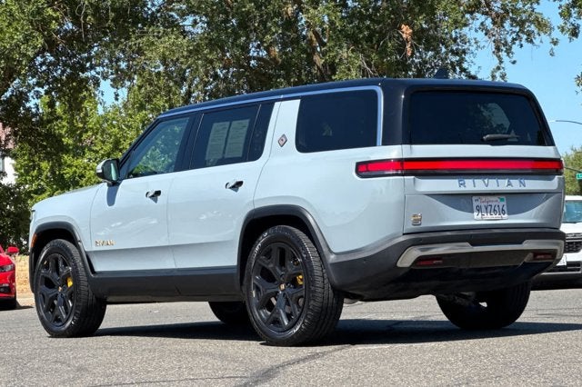 2024 Rivian R1S Adventure