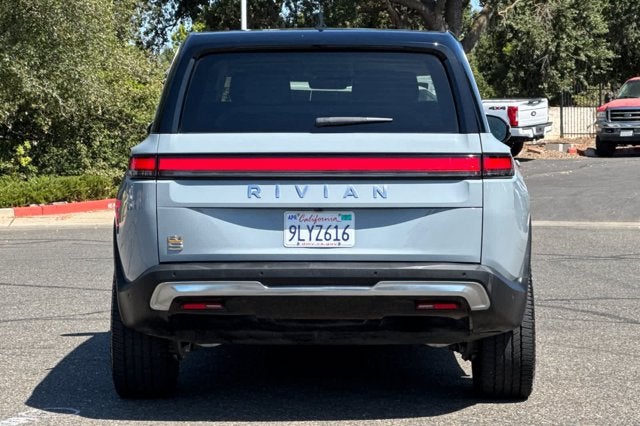 2024 Rivian R1S Adventure