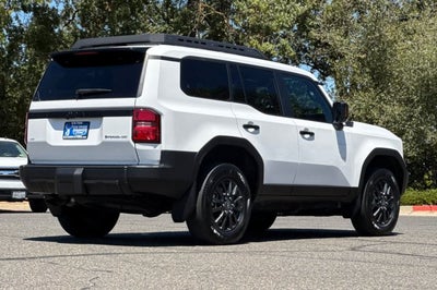 2025 Toyota Land Cruiser 4WD (Natl)