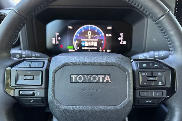 2025 Toyota Land Cruiser 4WD (Natl)