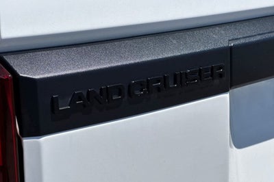 2025 Toyota Land Cruiser 4WD (Natl)