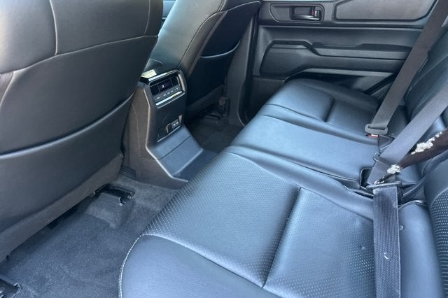 2025 Toyota Land Cruiser 4WD (Natl)