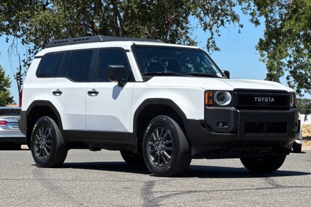 2025 Toyota Land Cruiser 4WD (Natl)