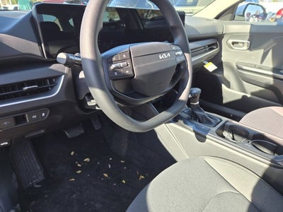 2025 Kia K4 LX