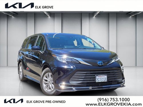 2022 Toyota Sienna XLE