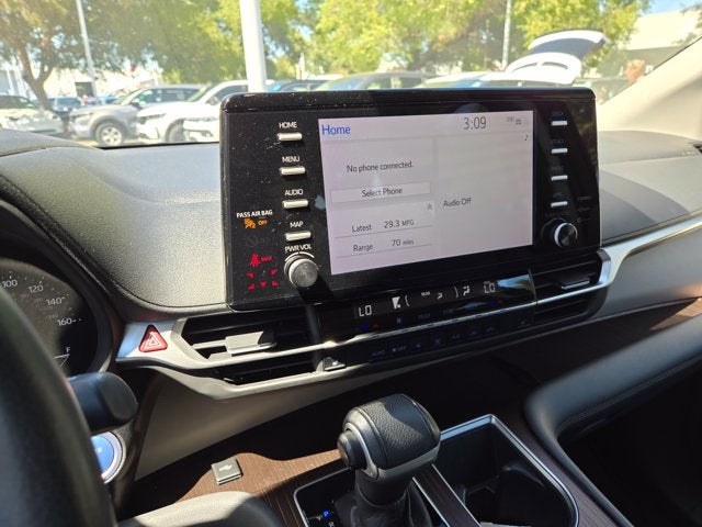 2022 Toyota Sienna XLE