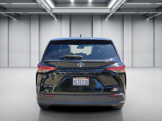 2022 Toyota Sienna XLE