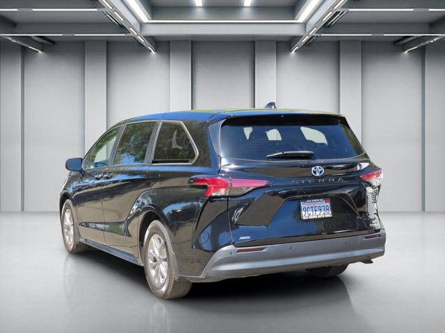2022 Toyota Sienna XLE