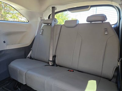 2022 Toyota Sienna XLE
