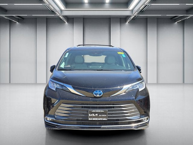 2025 Toyota Sienna Limited