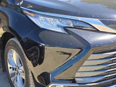 2025 Toyota Sienna Limited