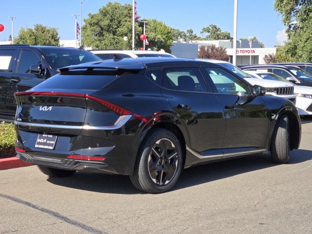 2025 Kia EV6 Wind