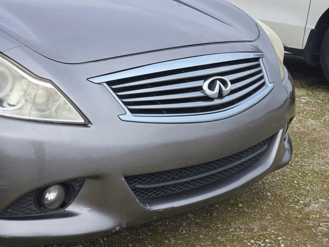 2011 INFINITI G25 Sedan x