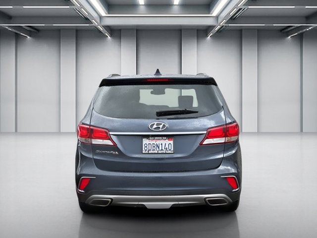 2017 Hyundai Santa Fe SE