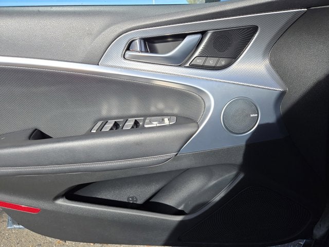 2022 Genesis G70 2.0T