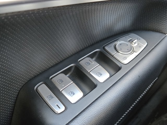 2022 Genesis G70 2.0T