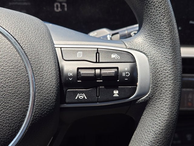 2025 Kia K5 LXS