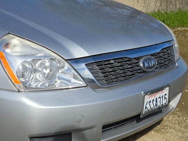 2012 Kia Sedona LX