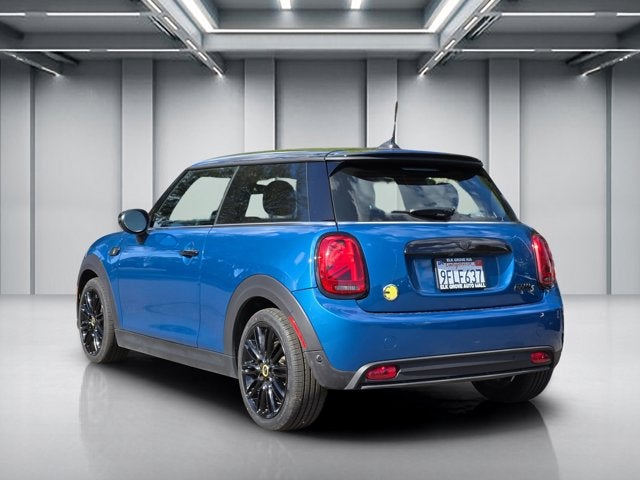 2023 MINI Hardtop 2 Door Hatchback