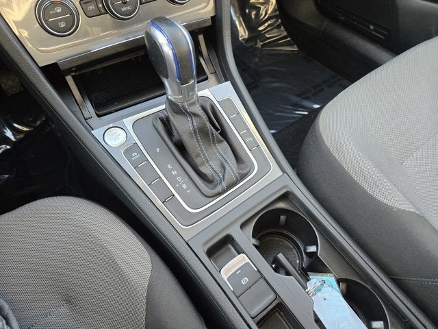 2015 Volkswagen e-Golf Limited Edition