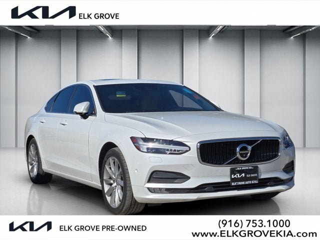 2017 Volvo S90 Momentum