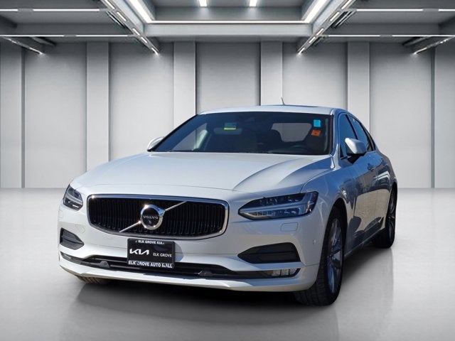 2017 Volvo S90 Momentum