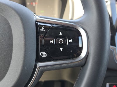 2023 Volvo XC90 Recharge Plug-In Hybrid Ultimate Bright Theme