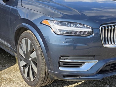 2023 Volvo XC90 Recharge Plug-In Hybrid Ultimate Bright Theme