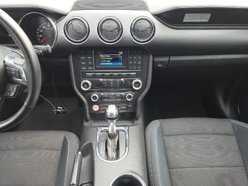 2015 Ford Mustang V6
