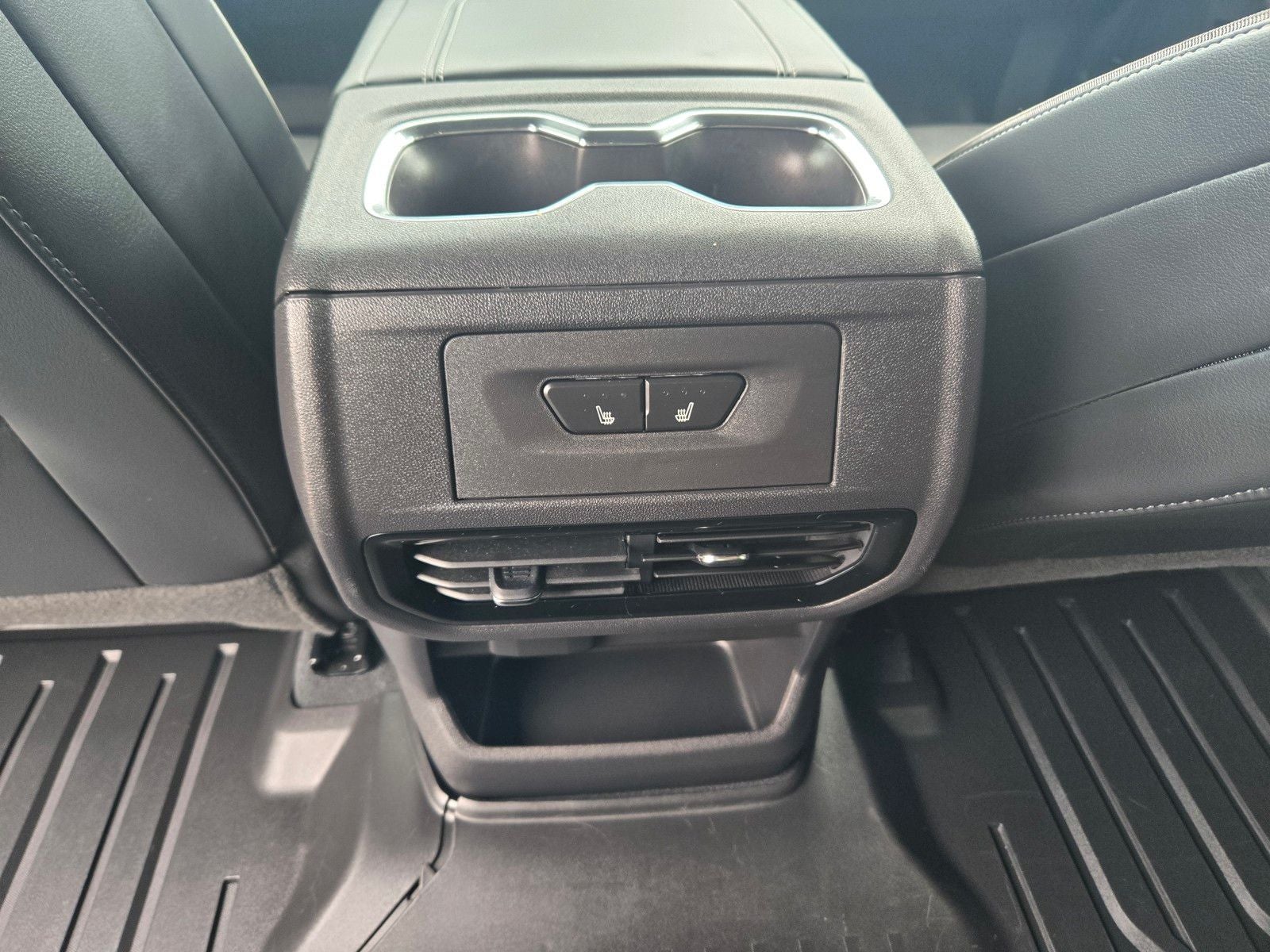 2025 Chevrolet Silverado EV LT