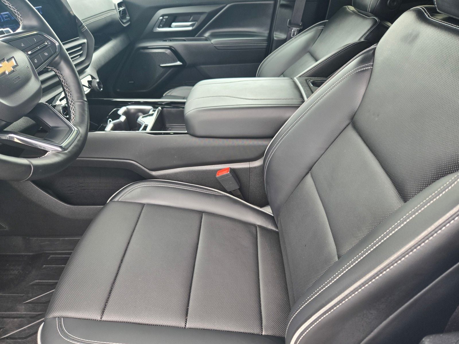 2025 Chevrolet Silverado EV LT