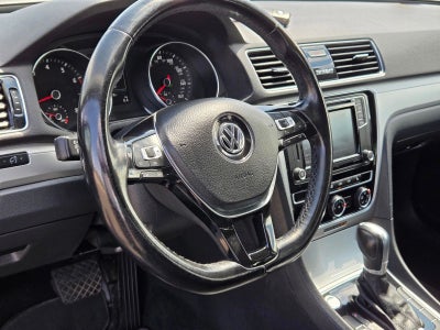 2019 Volkswagen Passat 2.0T Wolfsburg