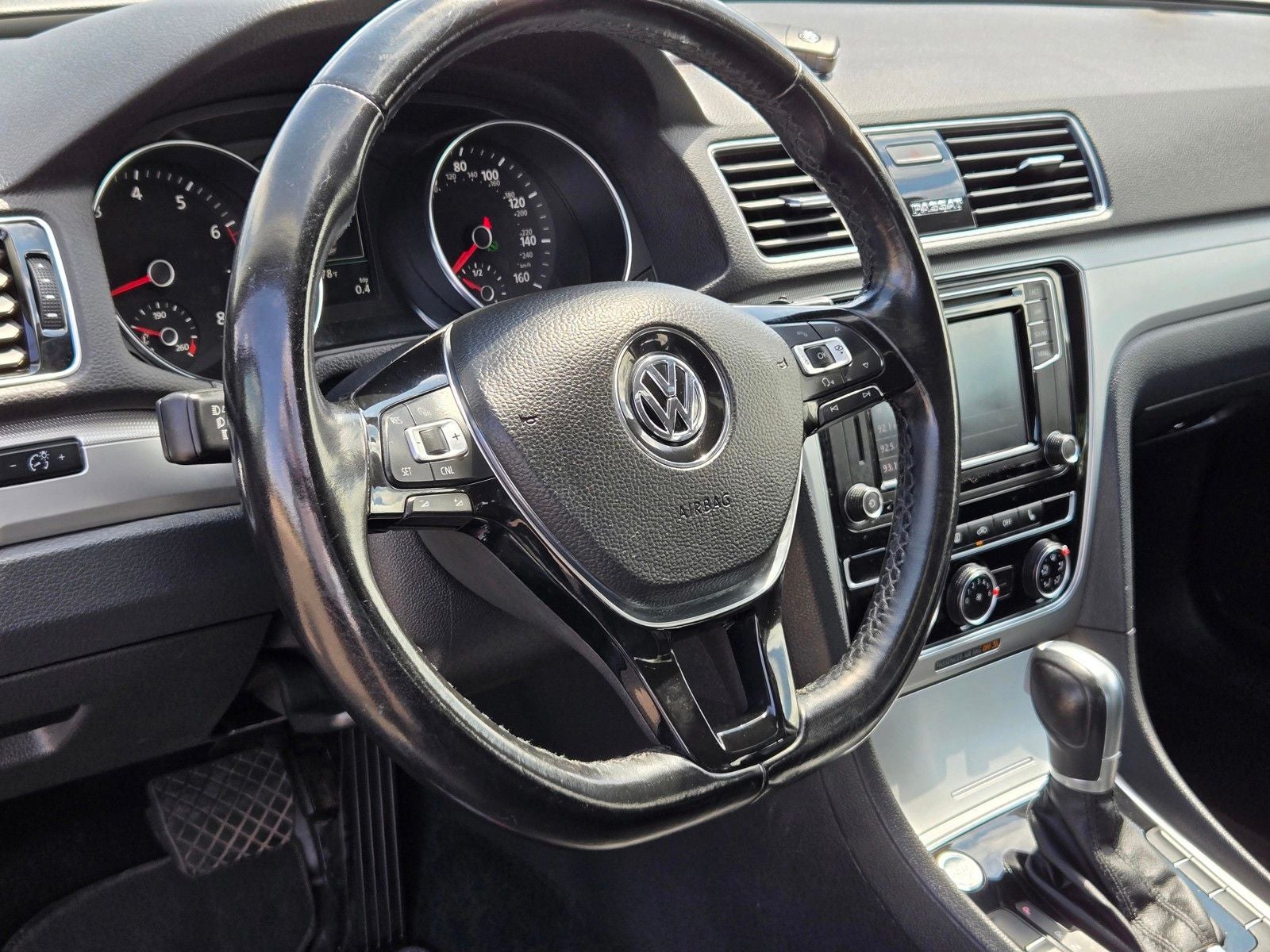 2019 Volkswagen Passat 2.0T Wolfsburg