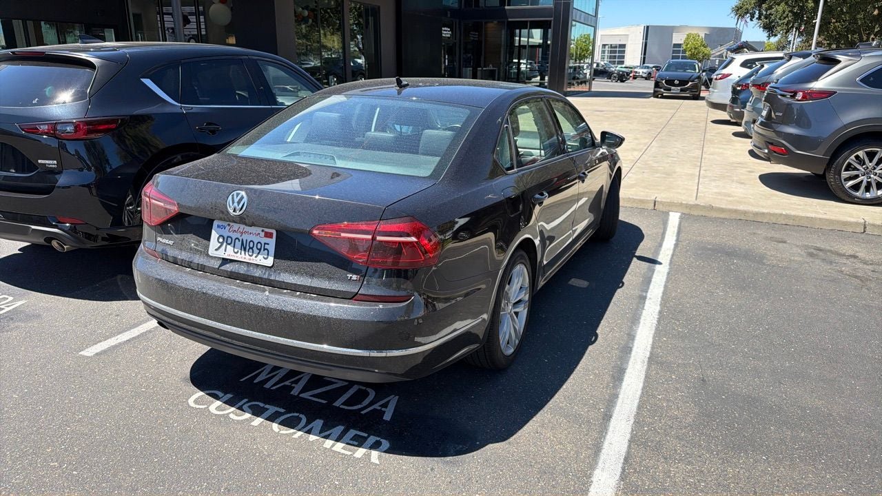 2019 Volkswagen Passat 2.0T Wolfsburg