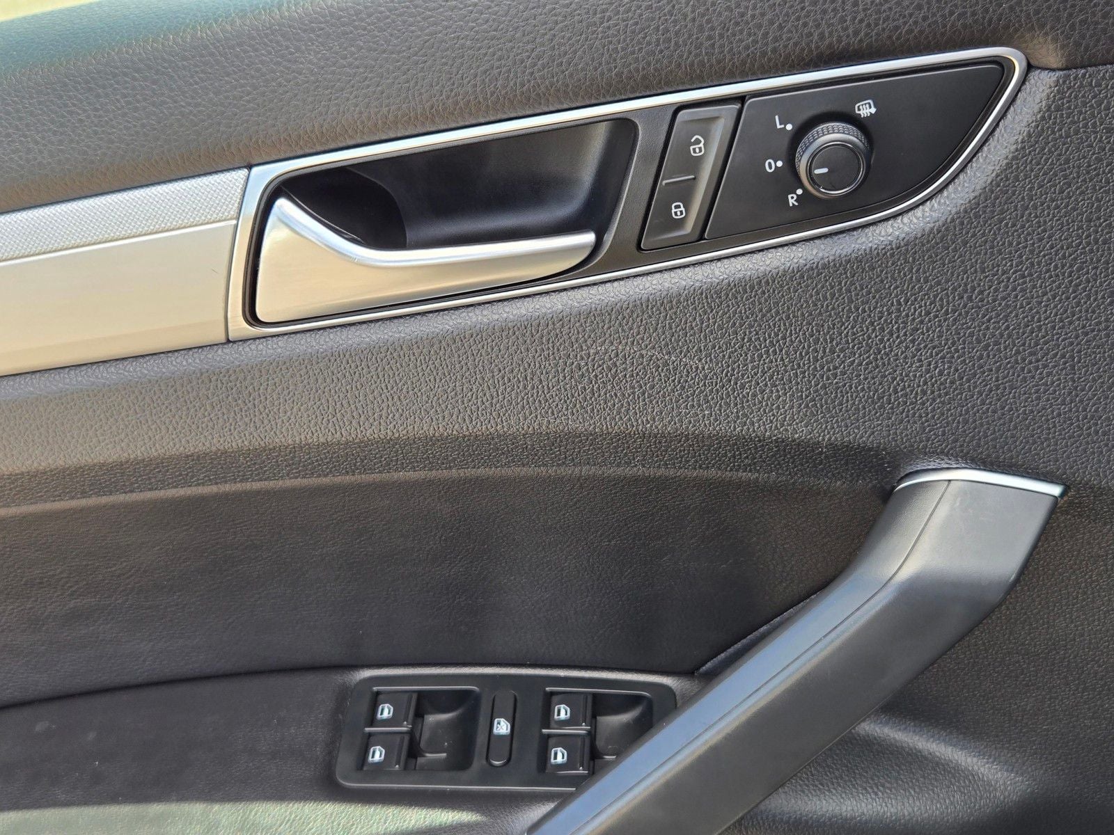 2019 Volkswagen Passat 2.0T Wolfsburg