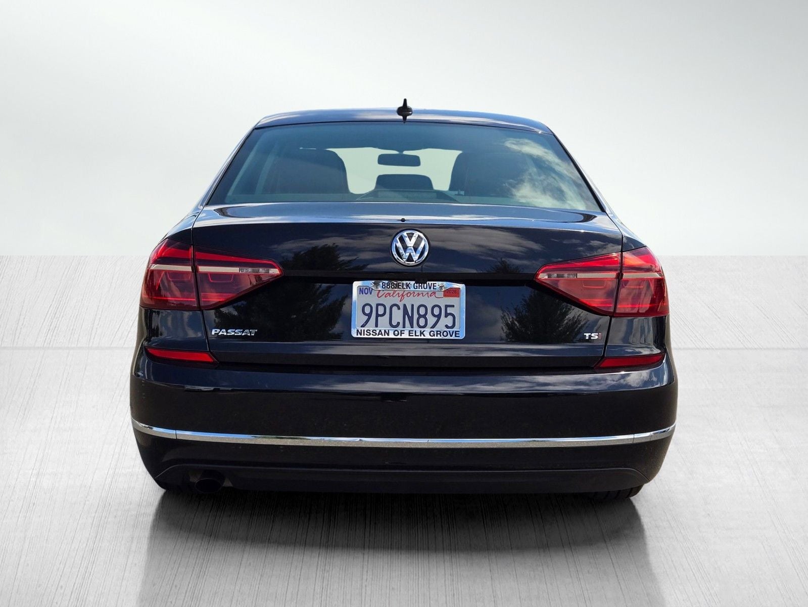 2019 Volkswagen Passat 2.0T Wolfsburg