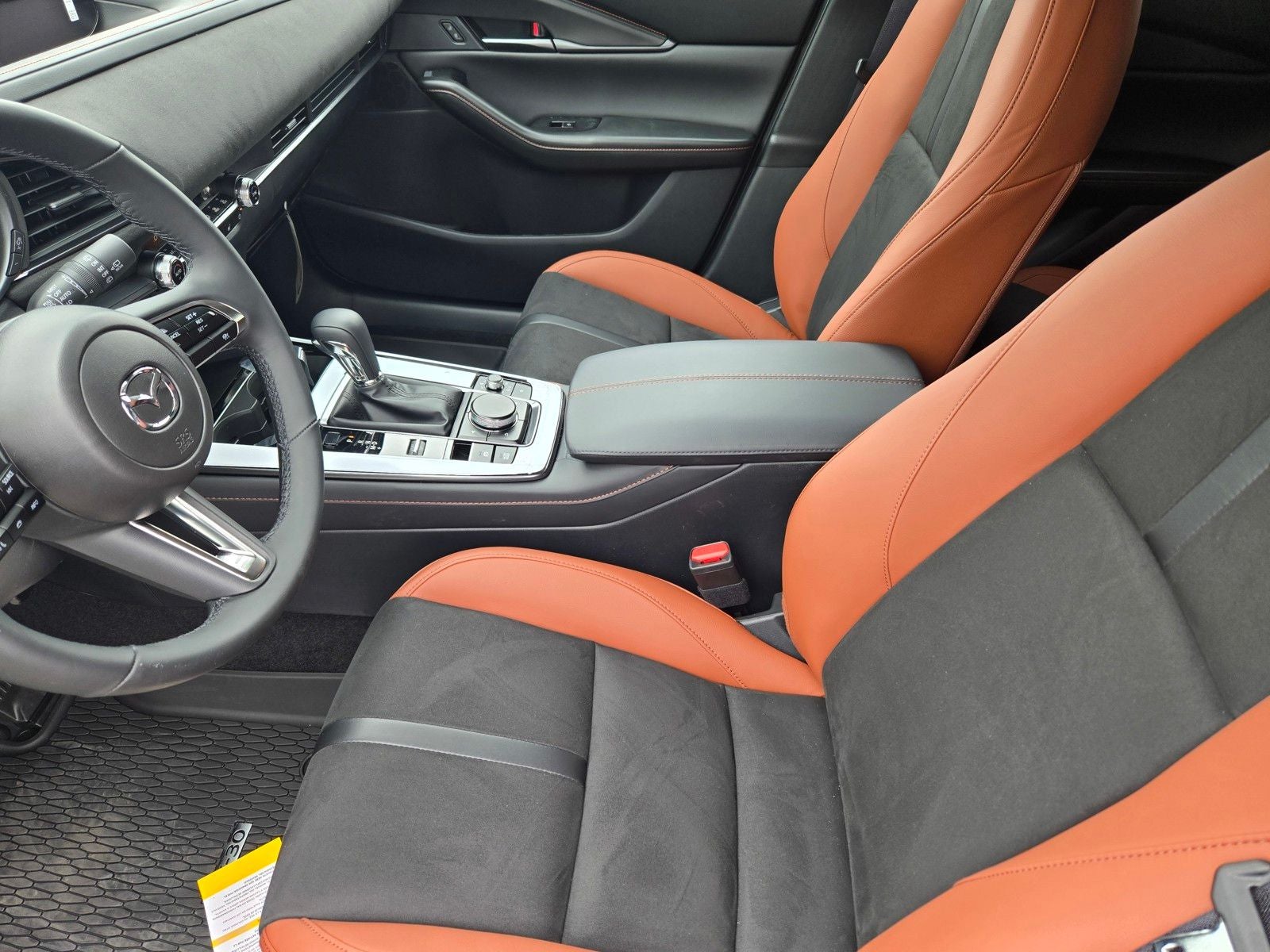 2025 Mazda Mazda CX-30 2.5 Carbon Turbo