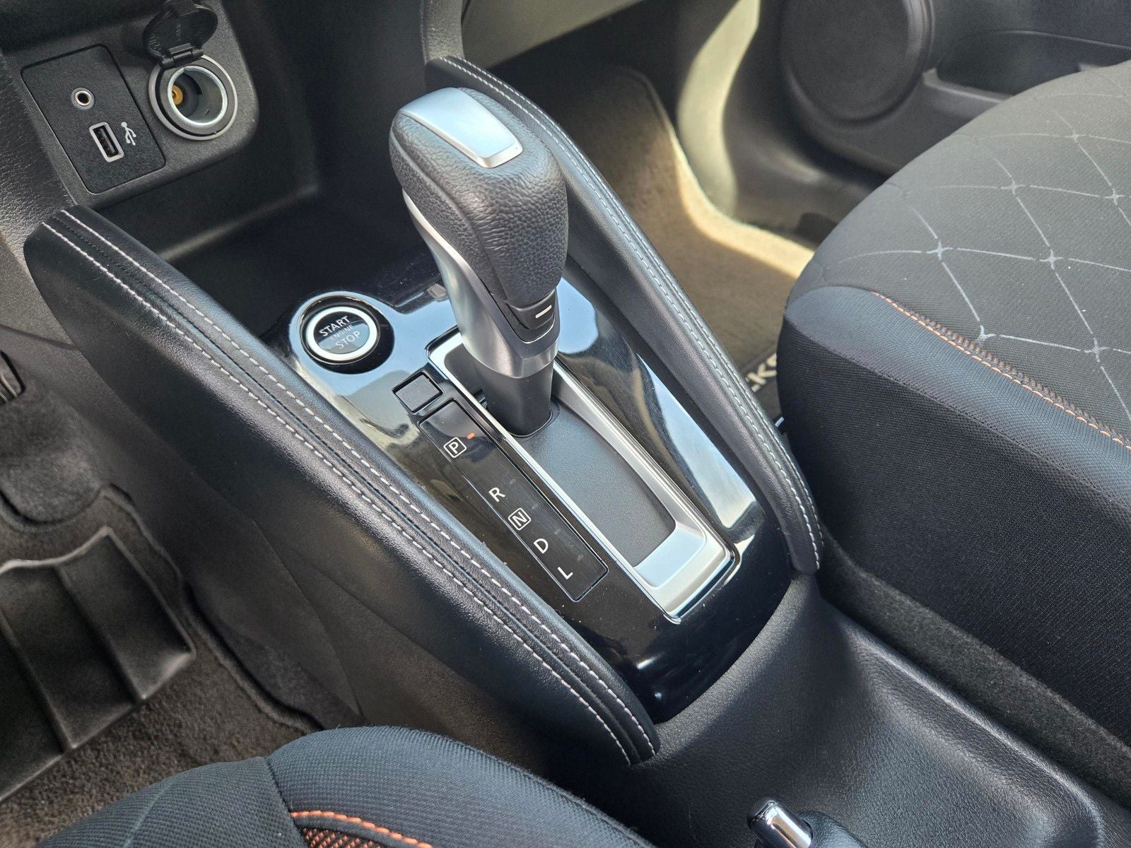 2018 Nissan Kicks SR
